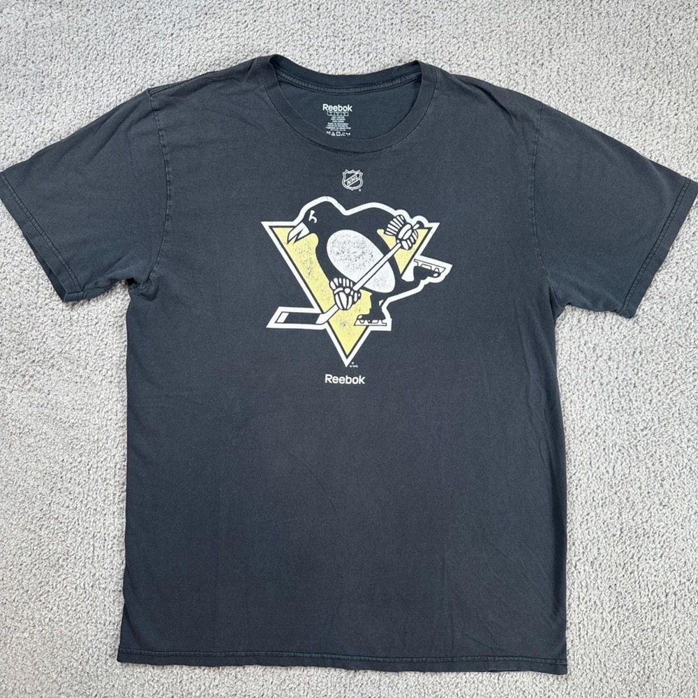Reebok NHL Pittsburgh Penguins T Shirt Mens Large Black Skating Penguin Hockey